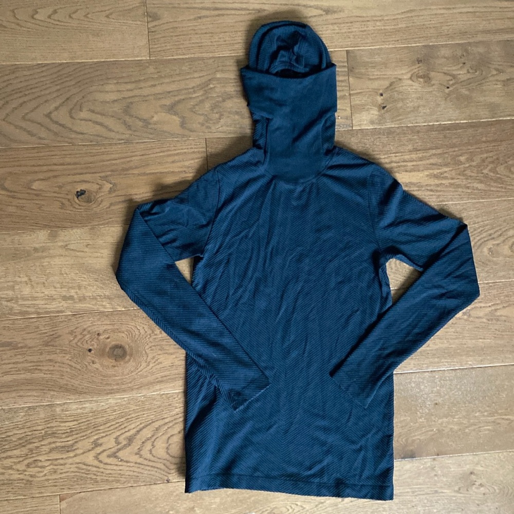 NWOT - Athleta Women’s Flurry Baclava Chevron Top - Picture 5 of 7